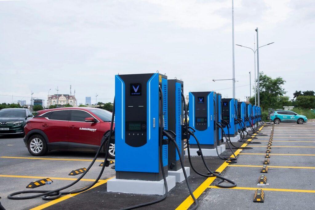 fast EV charging station quick charge electric car